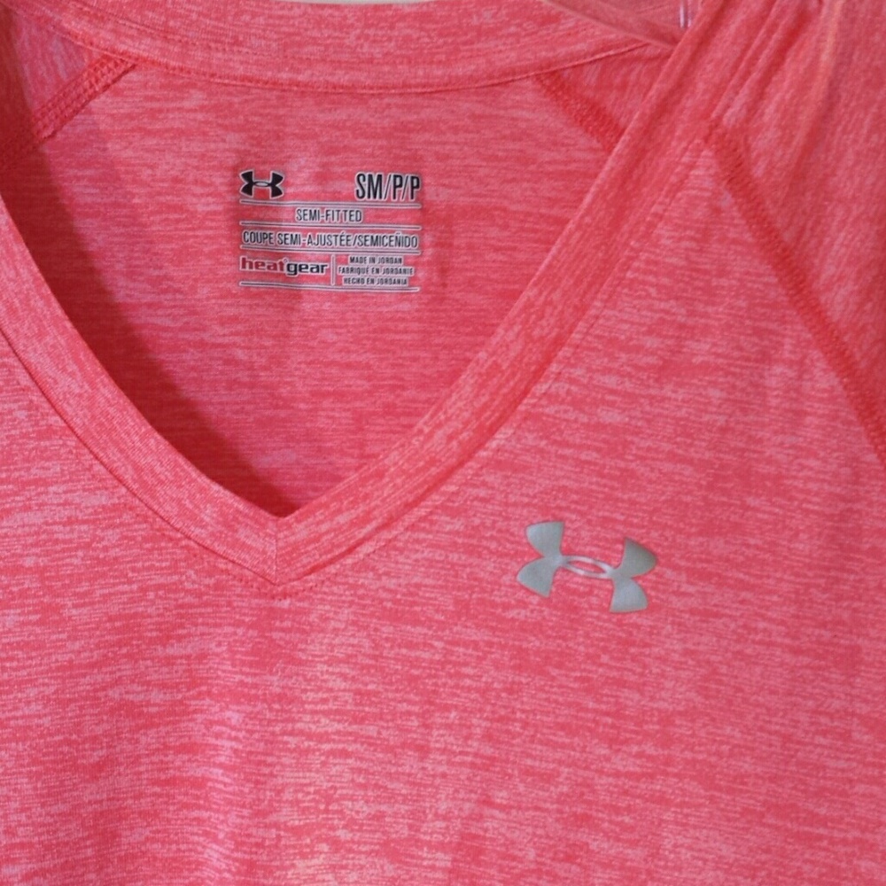 🌼Under Amour heatgear Tee🌼 (S)